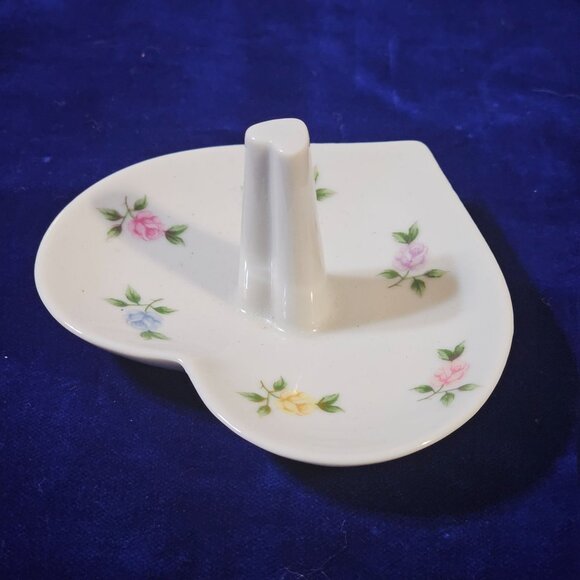 Takahashi San Francisco Lara Heart Shape Porcelain Ring Holder Trinket Dish - Picture 2 of 9